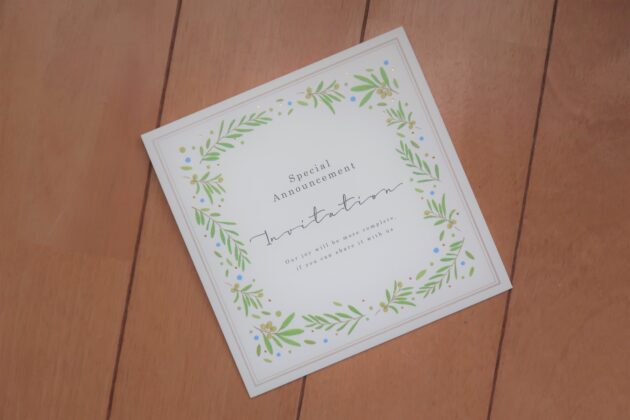 結婚式の招待カード